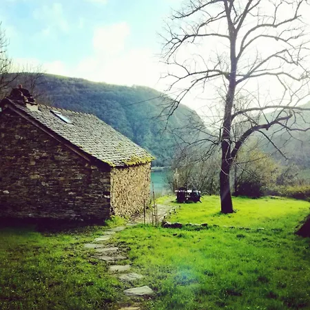 Aveyron Avec Vue Riviere, Proche Albi